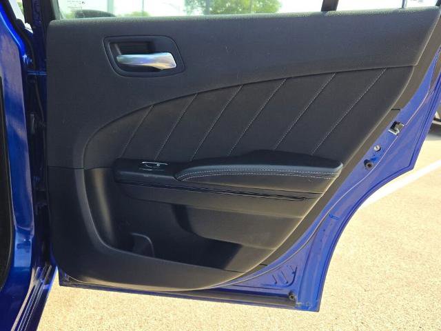 Used 2021 Dodge Charger SXT w/ Blacktop Package image 11