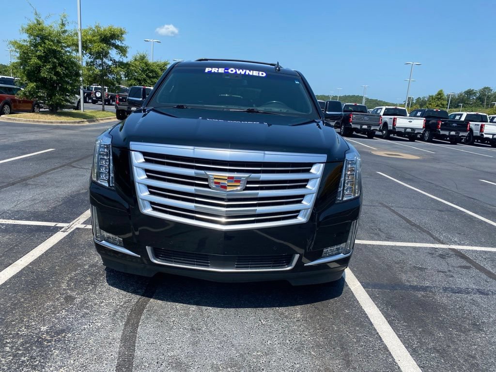 Used 2019 Cadillac Escalade Platinum AWD/4WD image 2