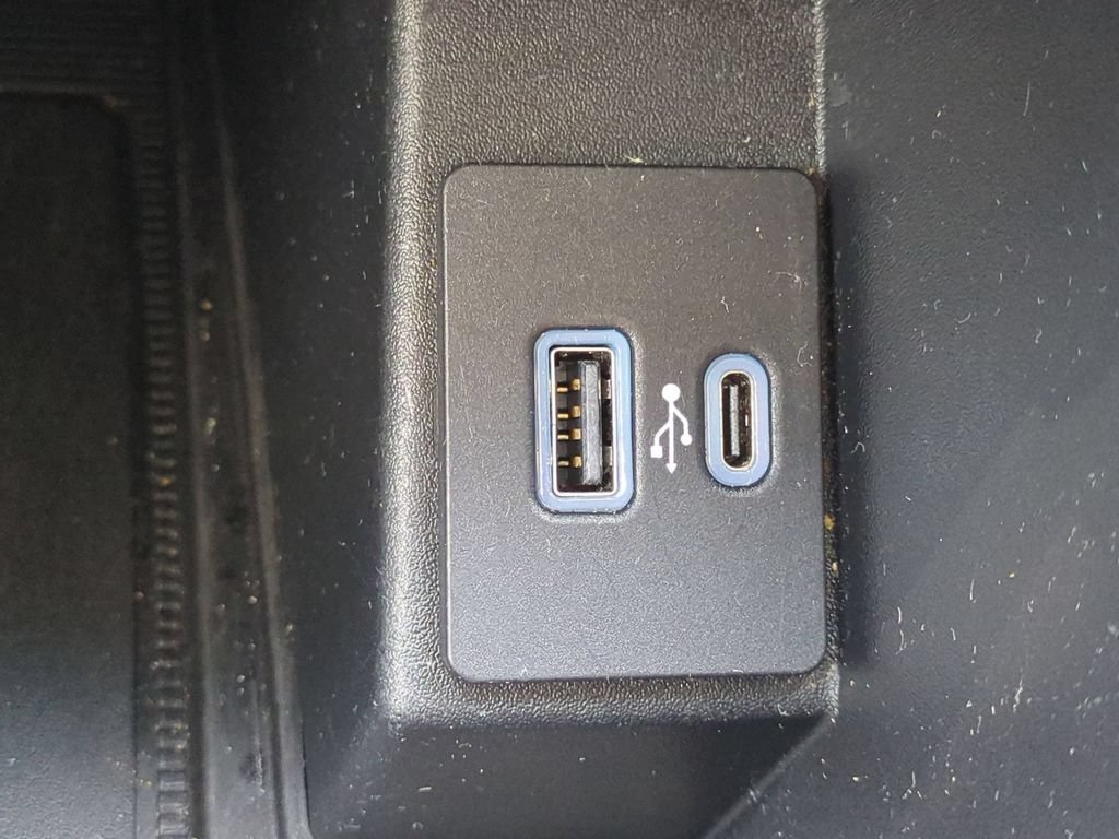 Certified 2024 Ford Edge Titanium AWD/4WD image 24