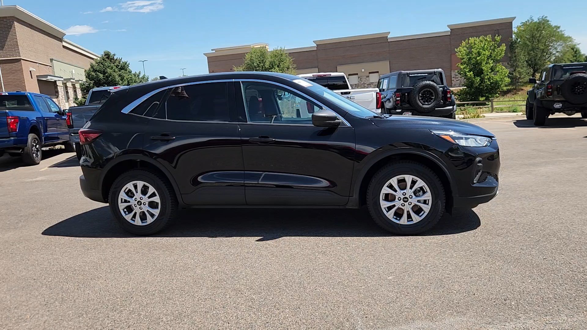 Certified 2024 Ford Escape Active AWD/4WD image 9