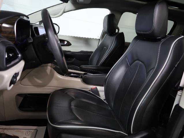 Used 2022 Chrysler Pacifica Limited image 8