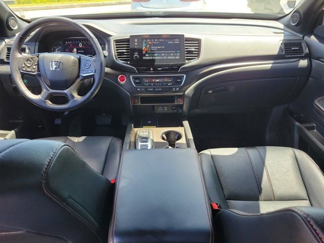 Used 2025 Honda Passport TrailSport image 19
