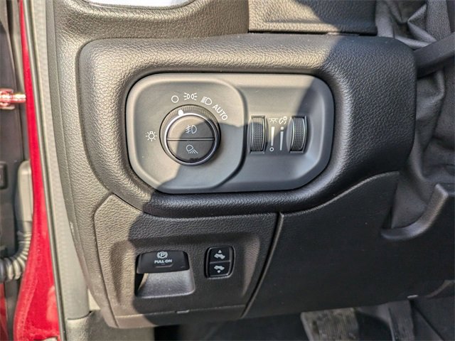 Used 2019 RAM 1500 Laramie image 15