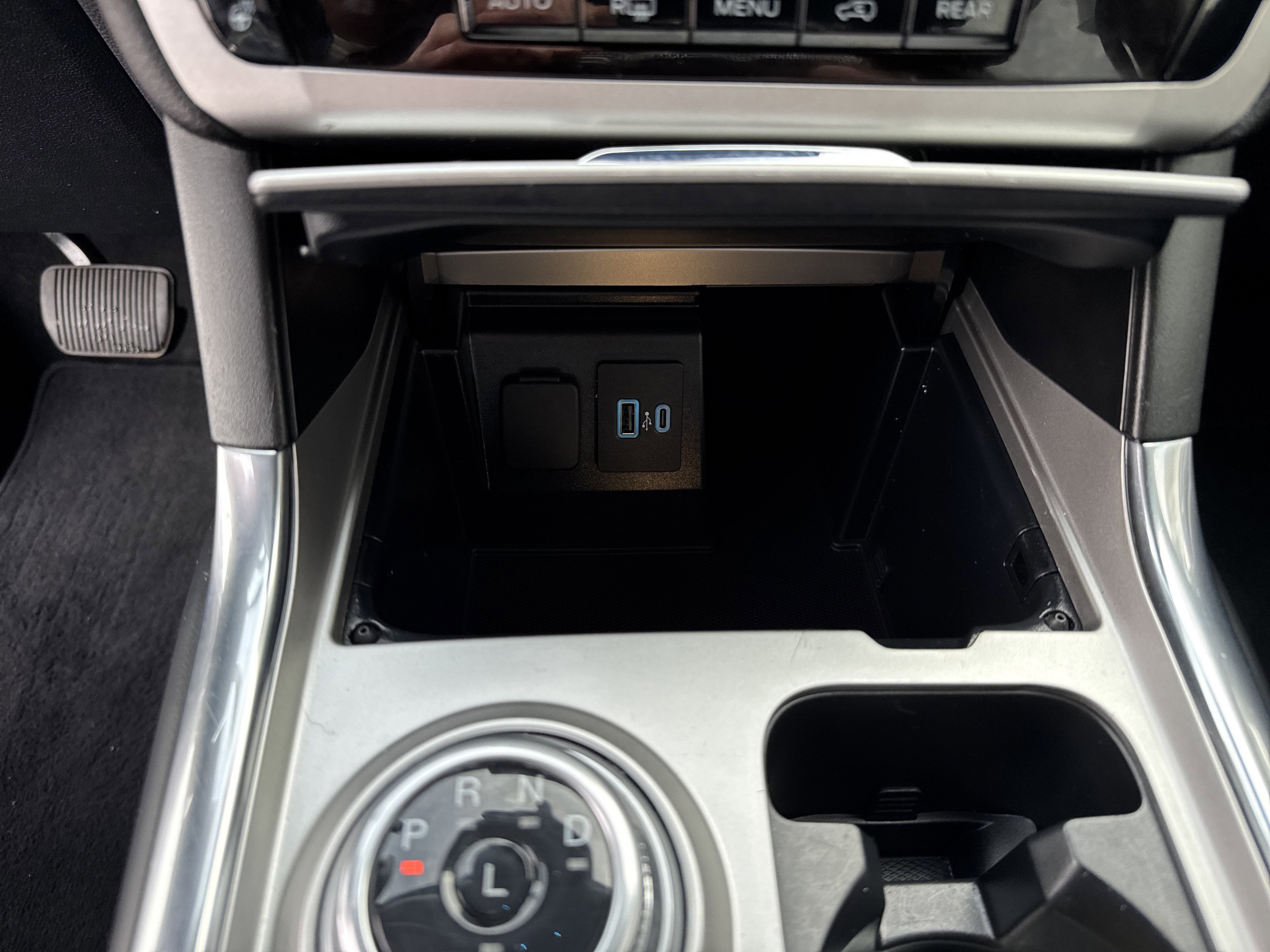 Certified 2022 Ford Explorer XLT w/ Equipment Group 202A image 42