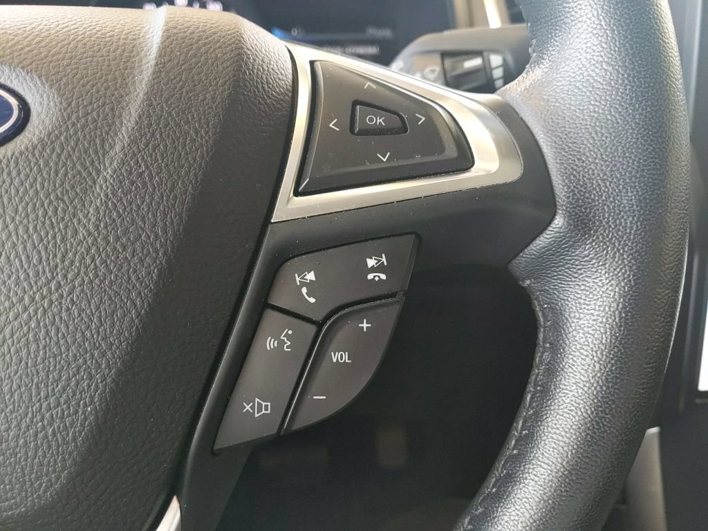 Certified 2023 Ford Edge Titanium w/ Equipment Group 301A AWD/4WD image 19