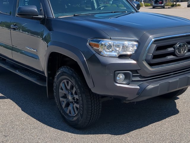 Used 2022 Toyota Tacoma SR5 AWD/4WD image 10