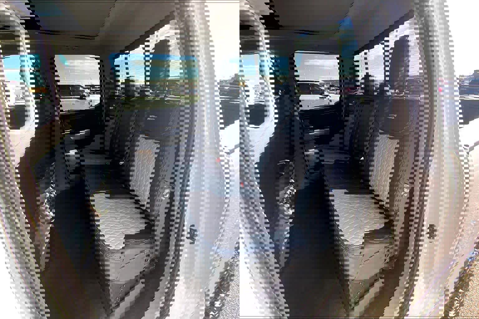 Certified 2024 Ford F250 Limited w/ FX4 Off-Road Package image 20