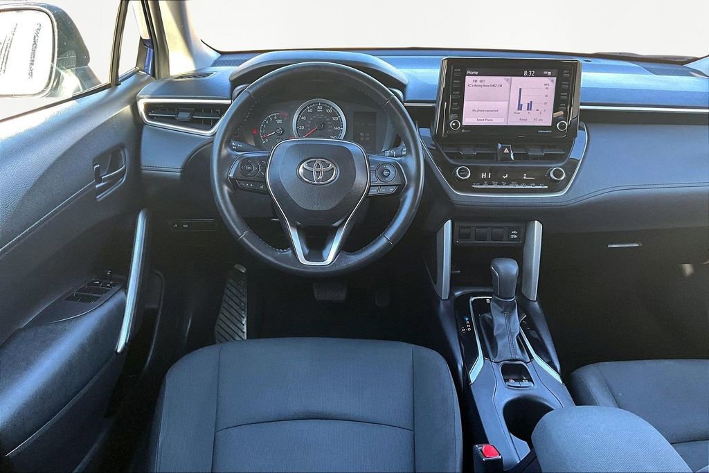 Used 2022 Toyota Corolla Cross LE FWD image 6
