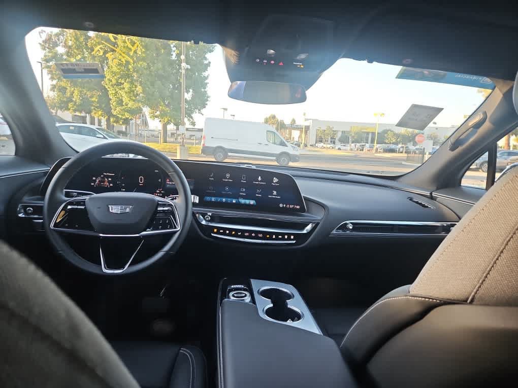 Used 2024 Cadillac Lyriq Tech w/ Driver Assist Package RWD image 10