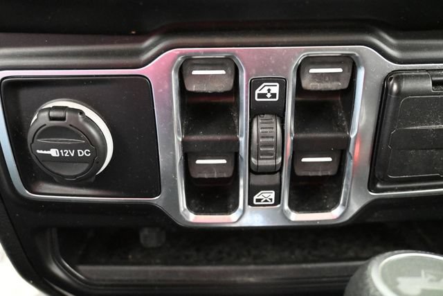 Used 2020 Jeep Wrangler Unlimited Sport S AWD/4WD image 22