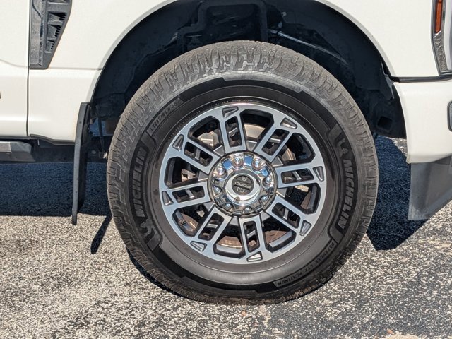 Certified 2024 Ford F350 Limited w/ FX4 Off-Road Package image 10