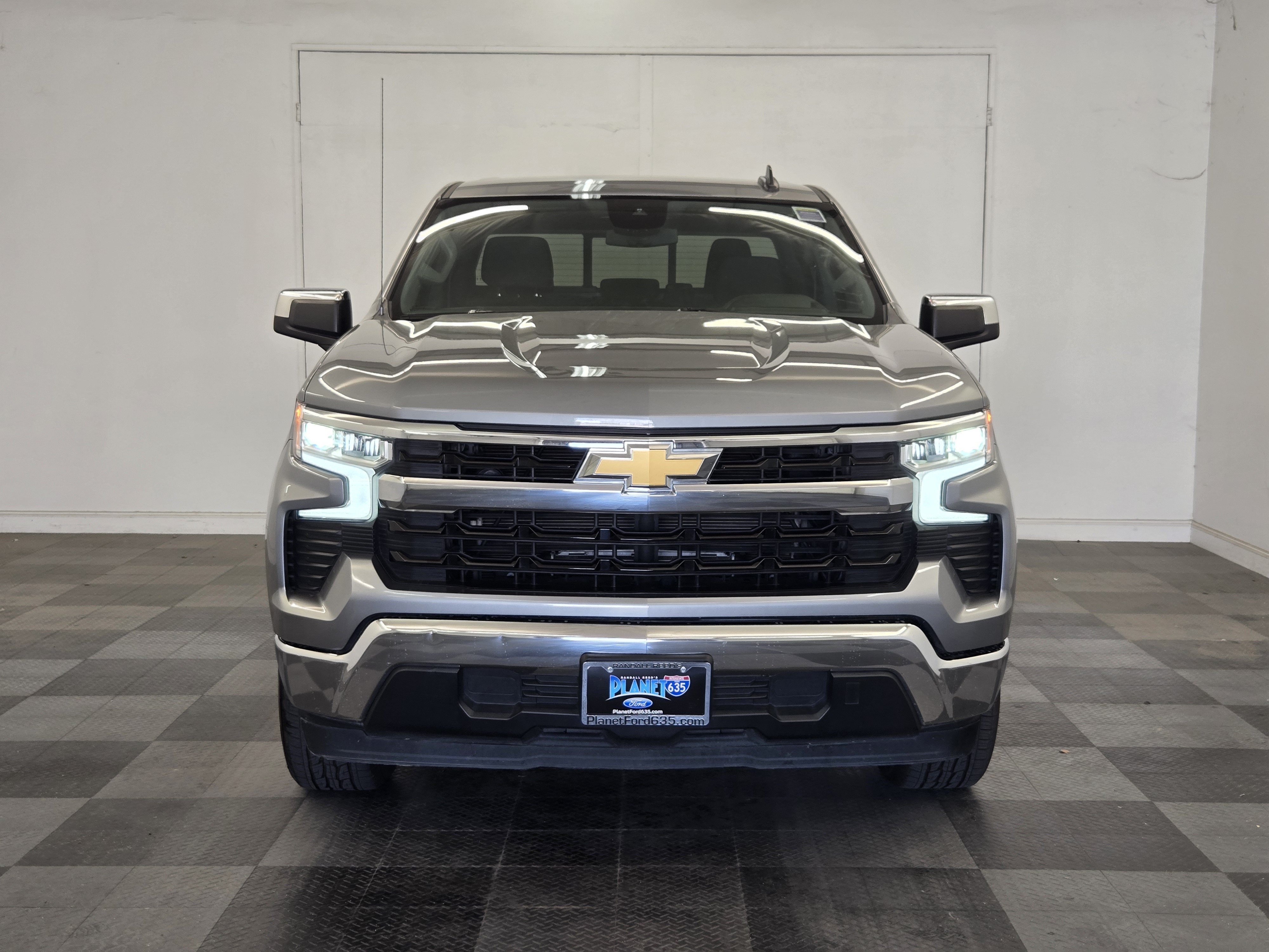 Used 2024 Chevrolet Silverado 1500 LT w/ Texas Edition Plus RWD image 3
