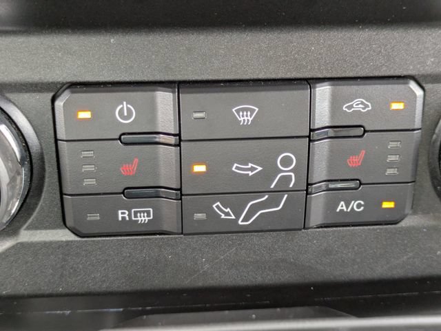 Certified 2019 Ford F250 XLT w/ XLT Premium Package AWD/4WD image 22
