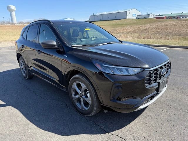 Certified 2024 Ford Escape ST-Line w/ Tech Pack #1 image 6