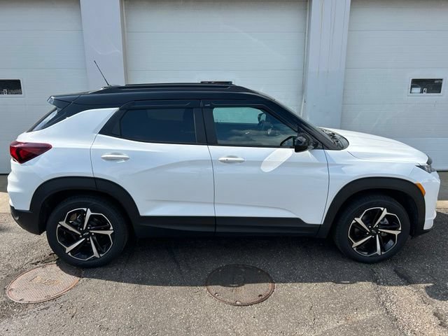 Used 2022 Chevrolet TrailBlazer RS w/ Sun and Liftgate Package AWD/4WD image 6