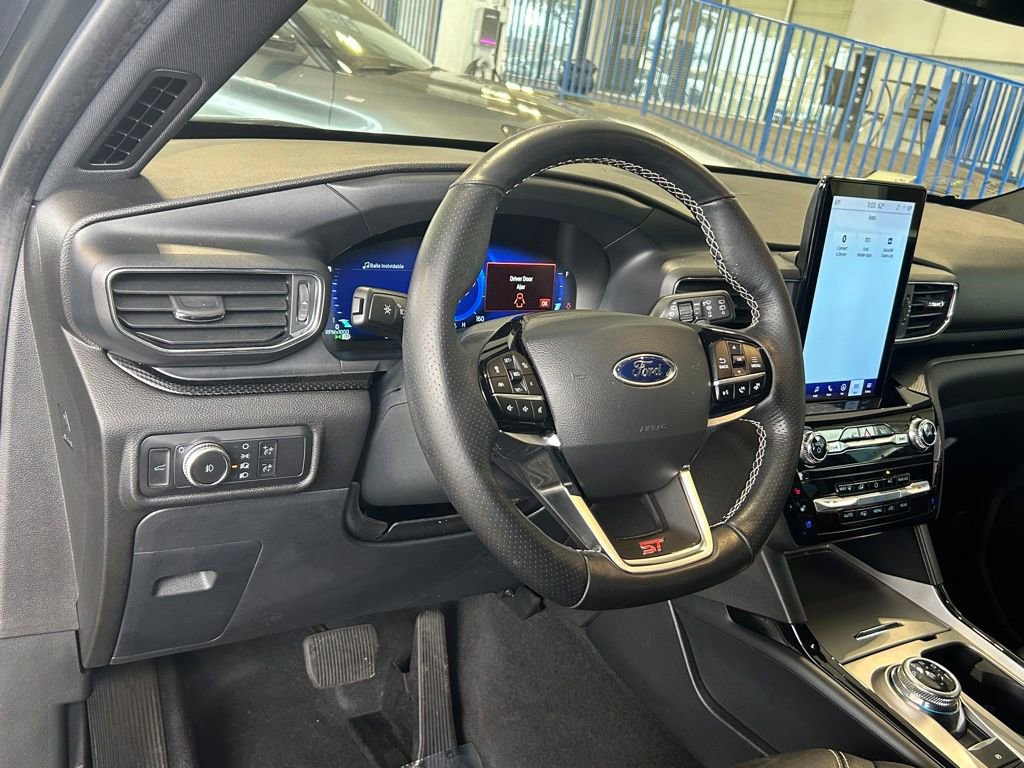 Certified 2022 Ford Explorer ST w/ Equipment Group 401A image 33