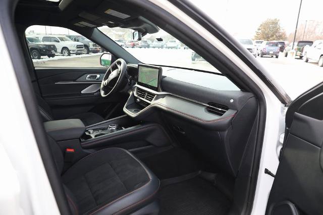 Certified 2025 Ford Explorer ST image 39