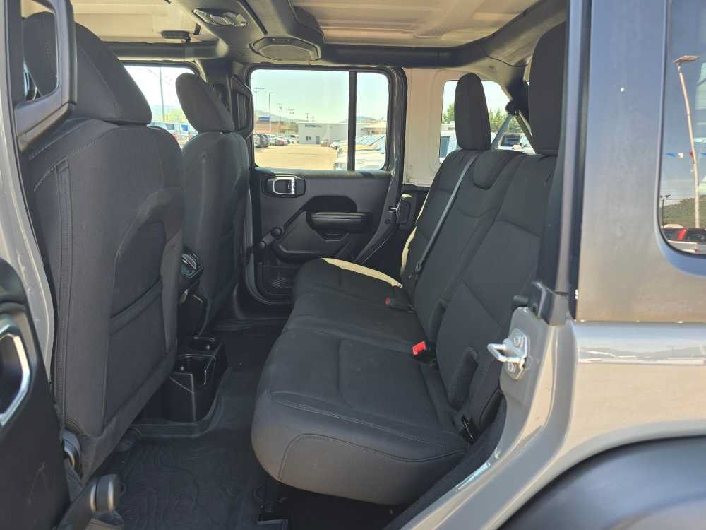 Used 2022 Jeep Wrangler Unlimited Sport AWD/4WD image 17