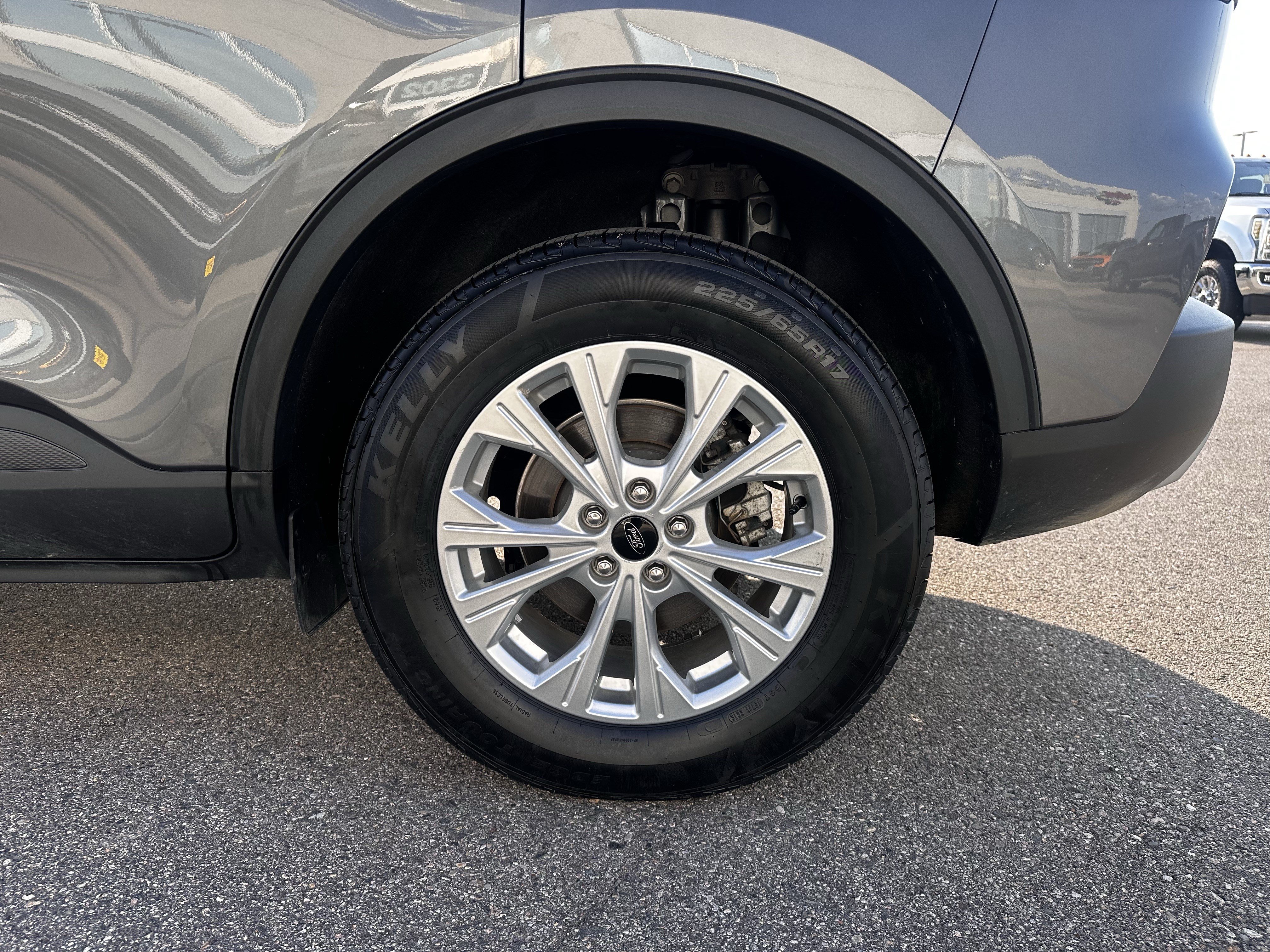 Certified 2024 Ford Escape Active AWD/4WD image 9