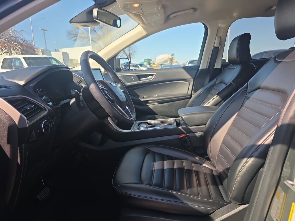 Certified 2024 Ford Edge SEL w/ Convenience Package image 16
