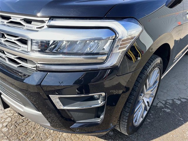 Certified 2023 Ford Expedition Max Platinum image 9