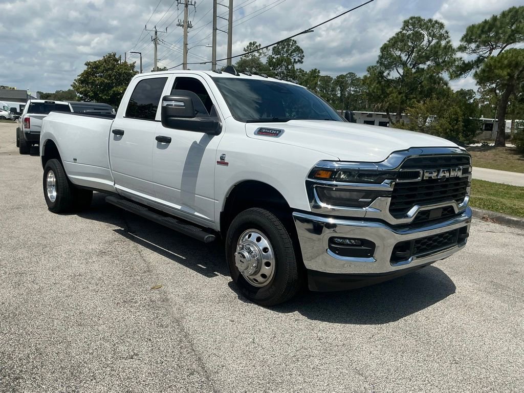 Used 2026 RAM 3500 Tradesman AWD/4WD image 7