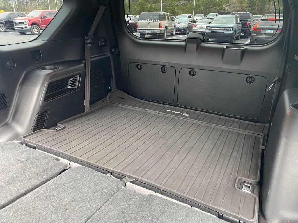 Used 2023 Lexus GX 460 w/ Black Line Special Edition image 28