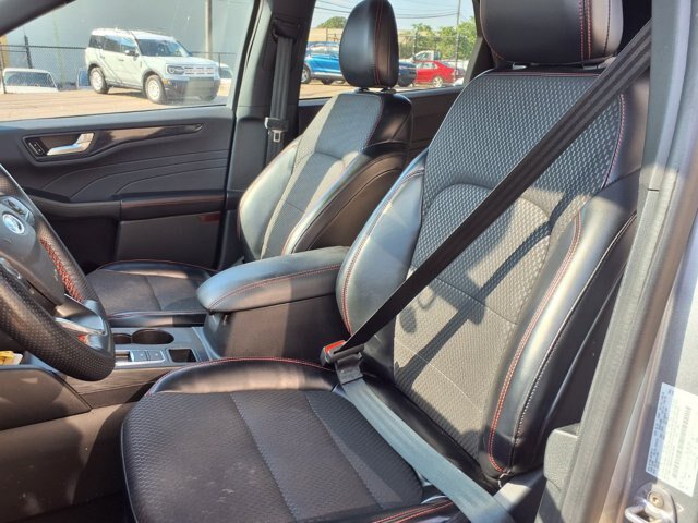 Certified 2024 Ford Escape ST-Line w/ Tech Pack #1 AWD/4WD image 2