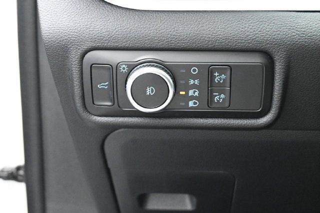 Certified 2024 Ford Explorer XLT w/ Equipment Group 202A AWD/4WD image 11