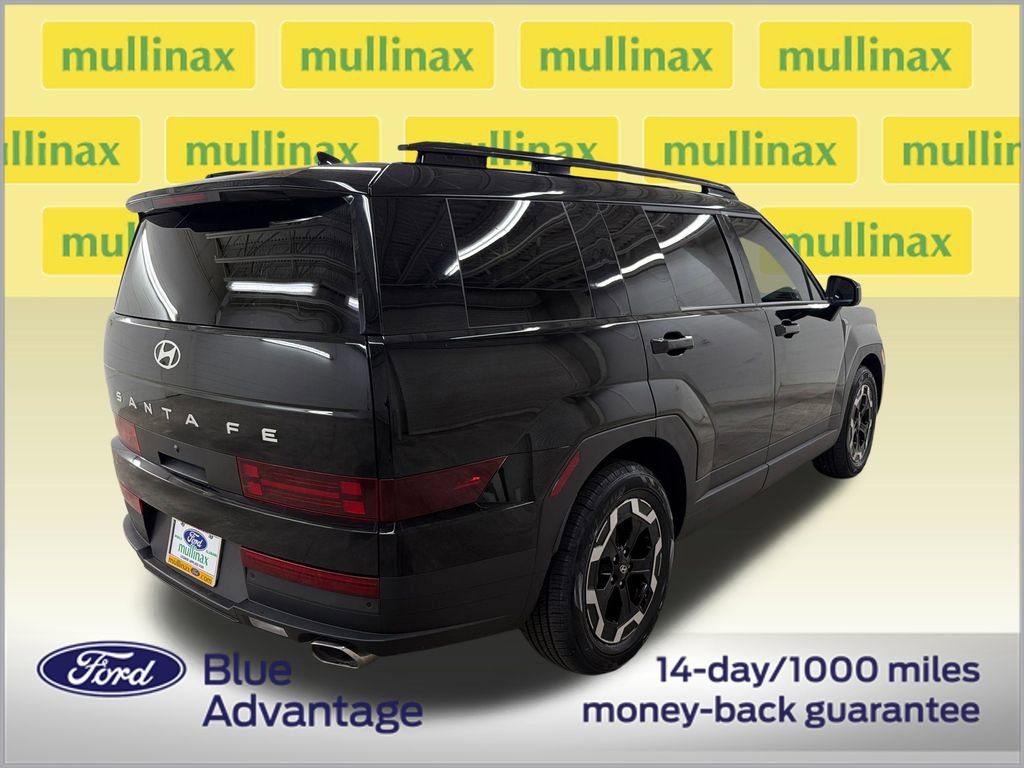 Used 2024 Hyundai Santa Fe SEL FWD image 3