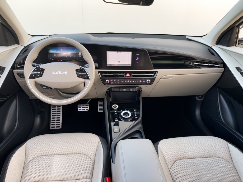 Used 2023 Kia Niro Wave FWD image 17