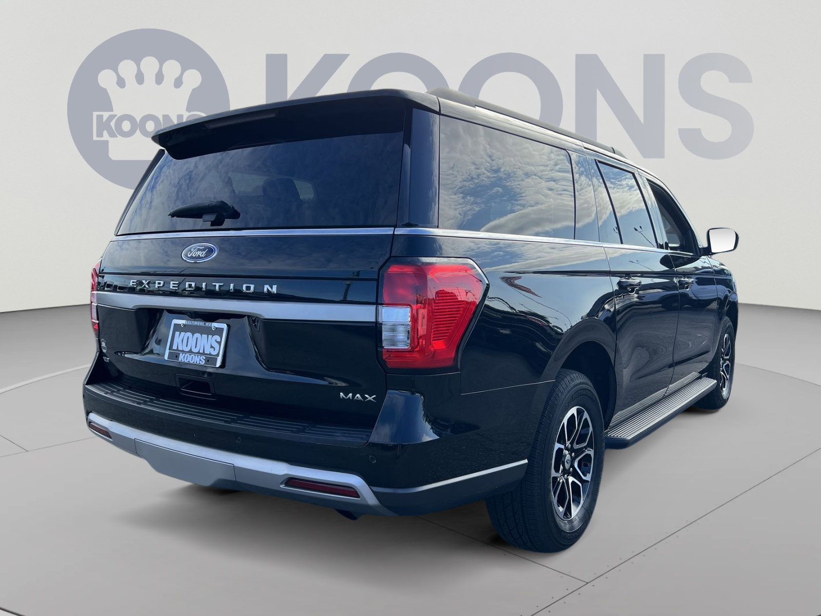 Certified 2024 Ford Expedition Max XLT RWD image 7