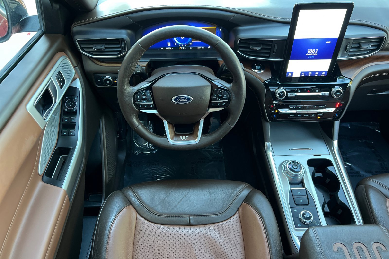 Certified 2022 Ford Explorer King Ranch w/ Technology Package image 16