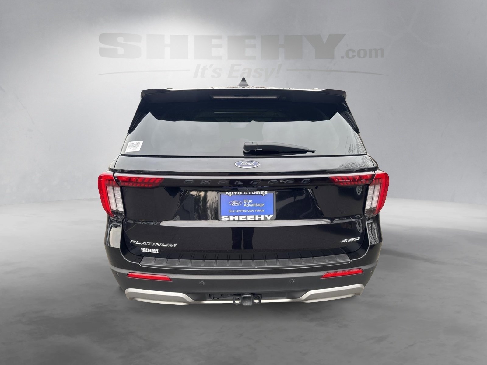 Certified 2025 Ford Explorer Platinum w/ LUX Leather Package image 4