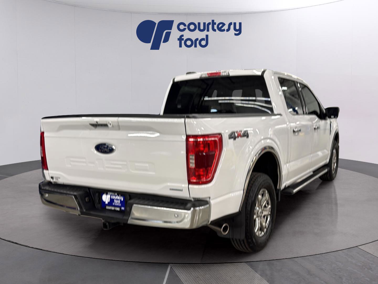 Certified 2022 Ford F150 XLT w/ Equipment Group 302A High image 5
