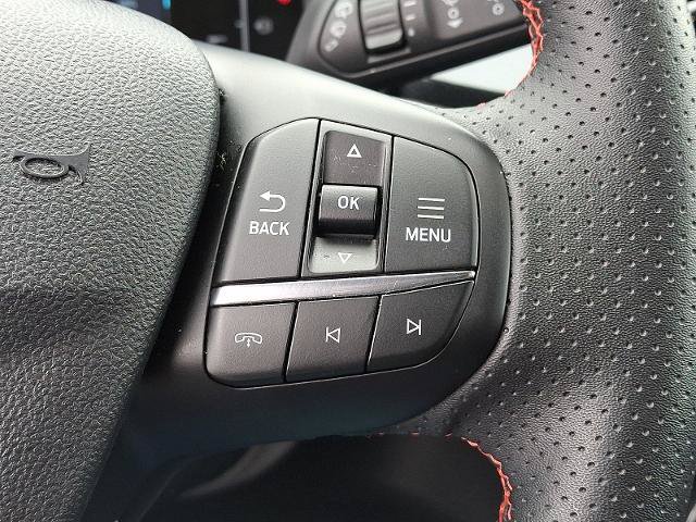 Certified 2025 Ford Escape ST-Line Select AWD/4WD image 21
