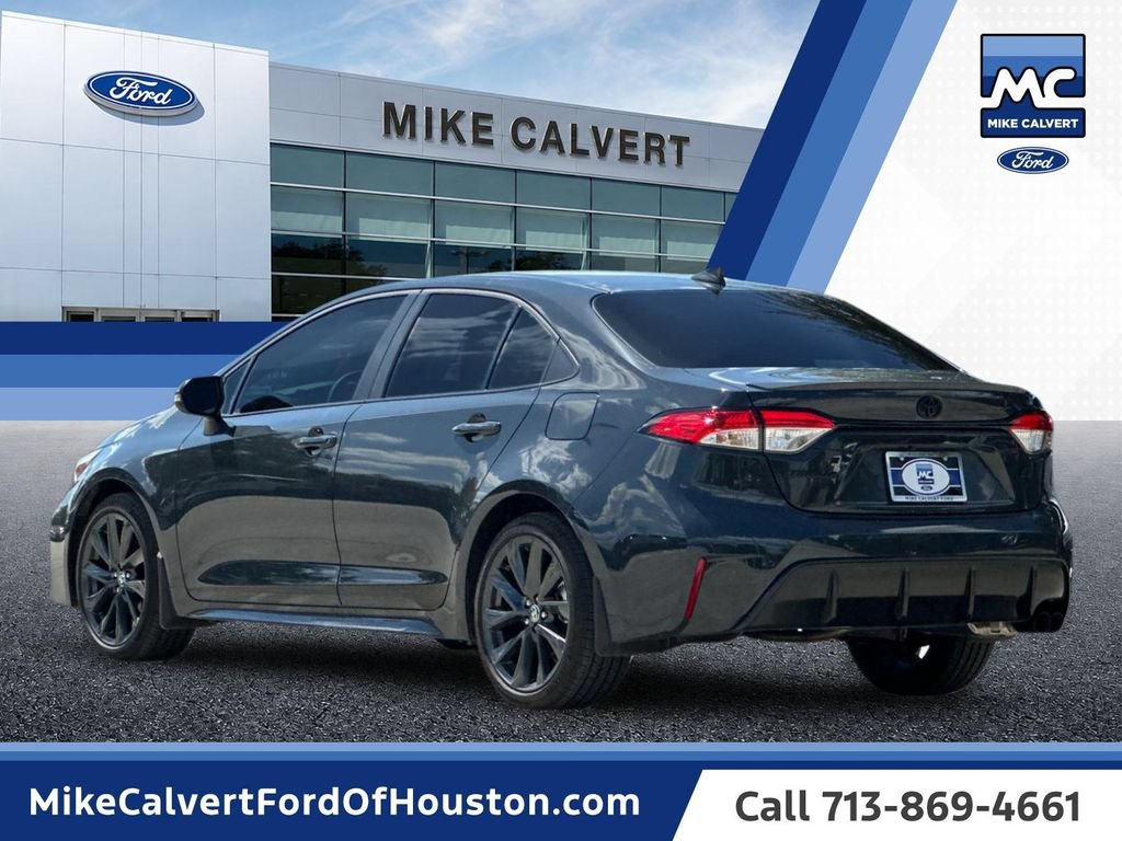 Used 2026 Toyota Corolla SE FWD image 3