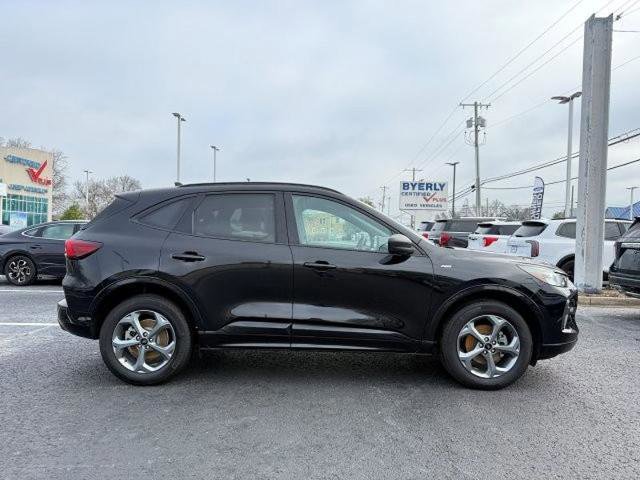 Certified 2023 Ford Escape ST-Line image 5