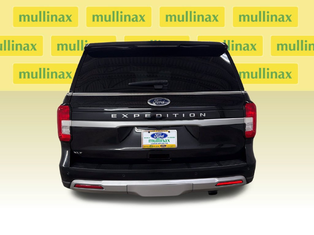 Certified 2024 Ford Expedition XLT RWD image 7