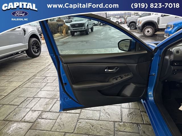 Used 2025 Nissan Sentra SV image 19