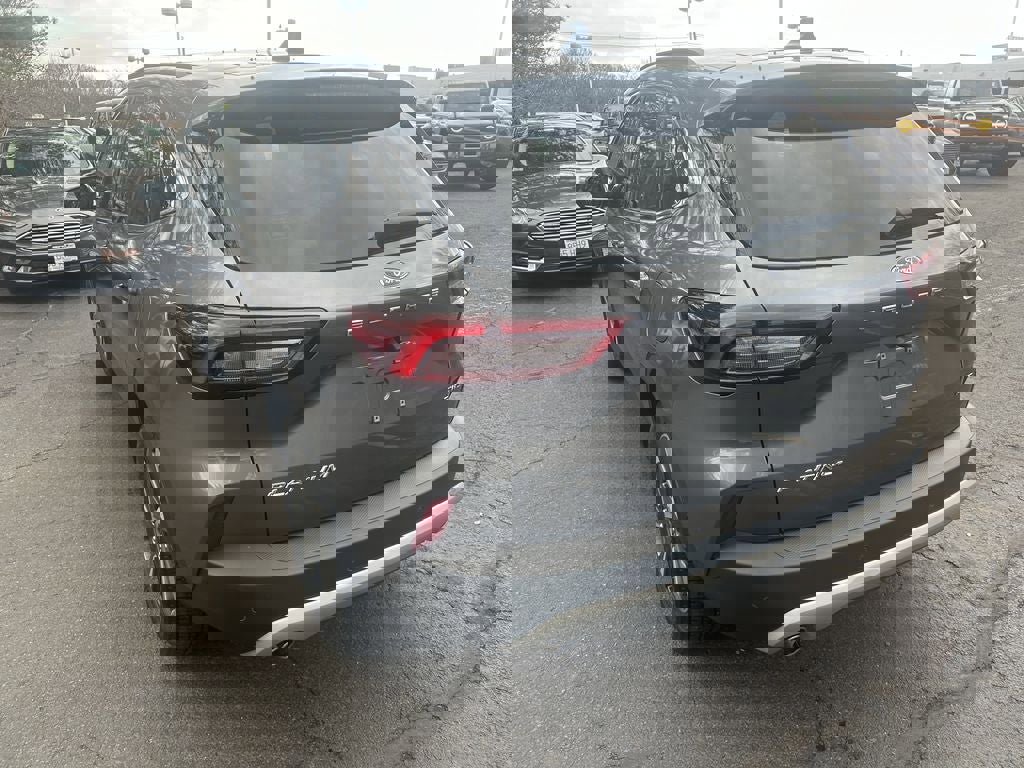 Certified 2024 Ford Escape Platinum image 7