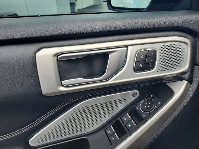 Certified 2023 Ford Explorer Limited w/ Limited Technology Package RWD image 15