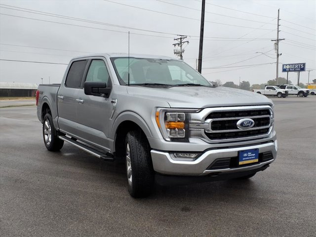 Certified 2022 Ford F150 XLT w/ Equipment Group 302A High image 5