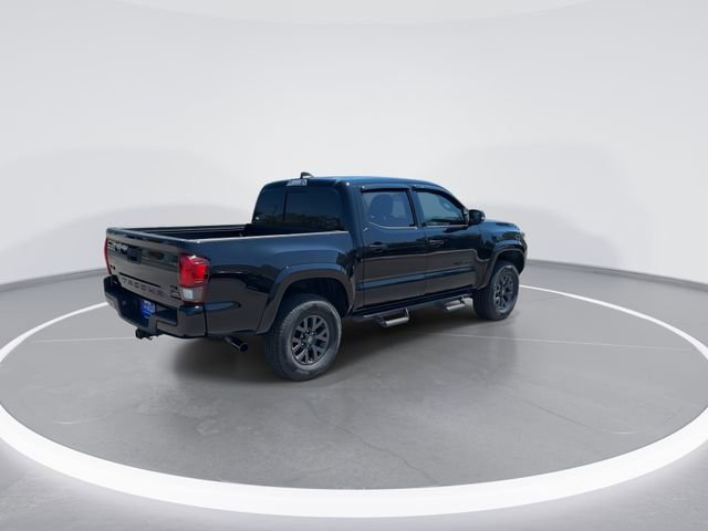 Used 2023 Toyota Tacoma SR5 w/ Technology Package image 7