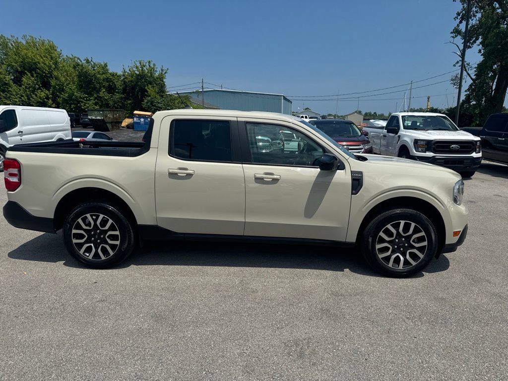 Certified 2024 Ford Maverick Lariat AWD/4WD image 2