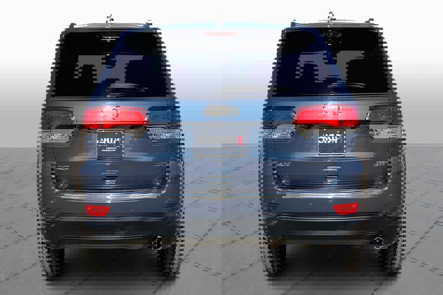 Used 2020 Jeep Grand Cherokee Limited image 2