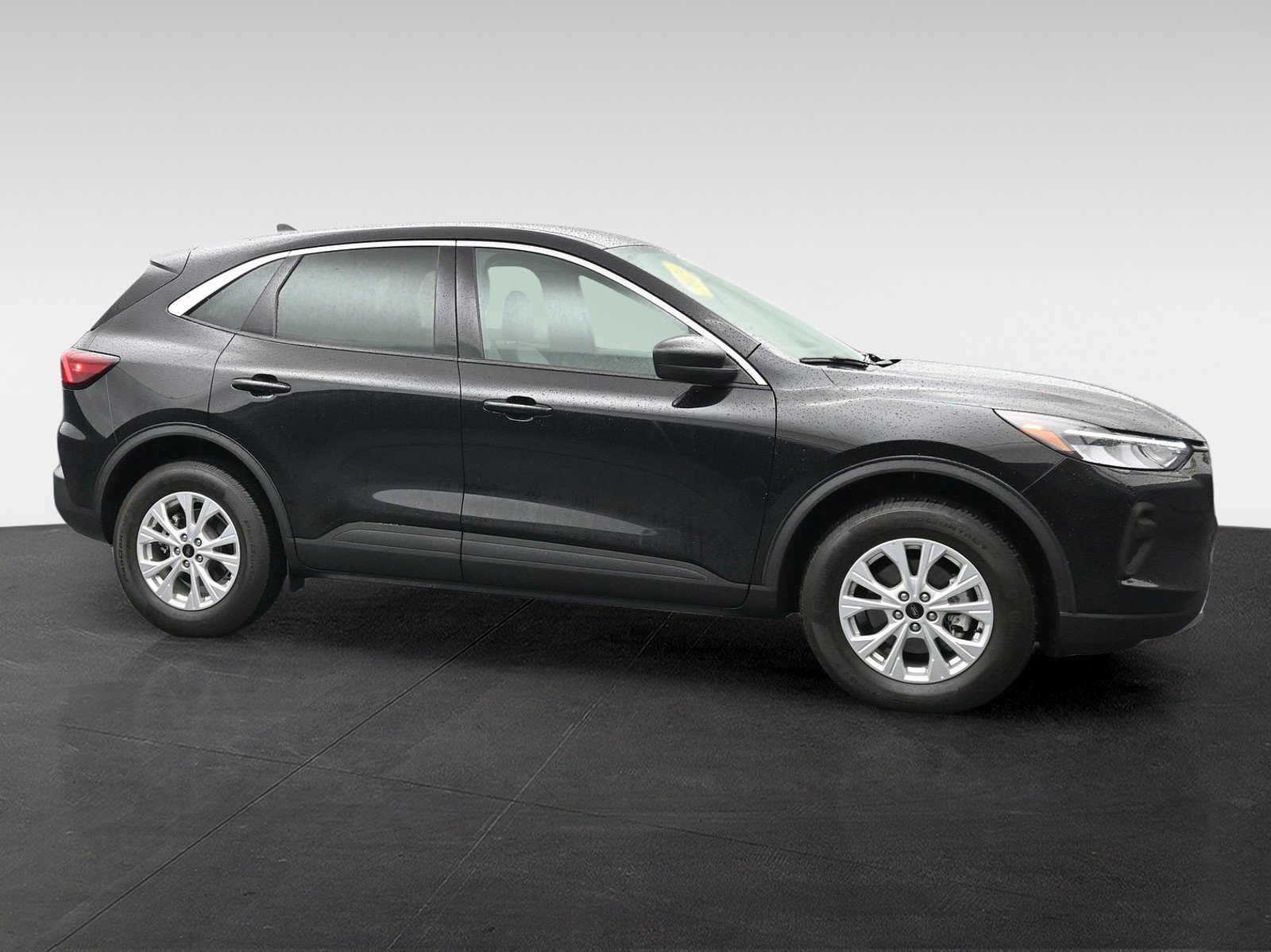 Certified 2024 Ford Escape Active AWD/4WD image 4