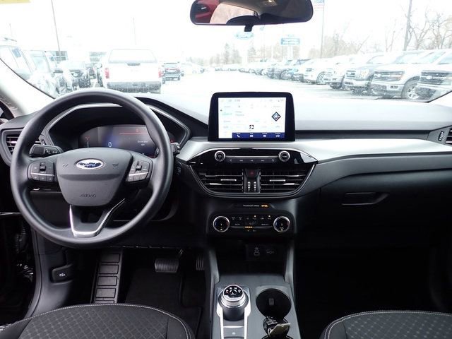 Certified 2025 Ford Escape Active AWD/4WD image 19