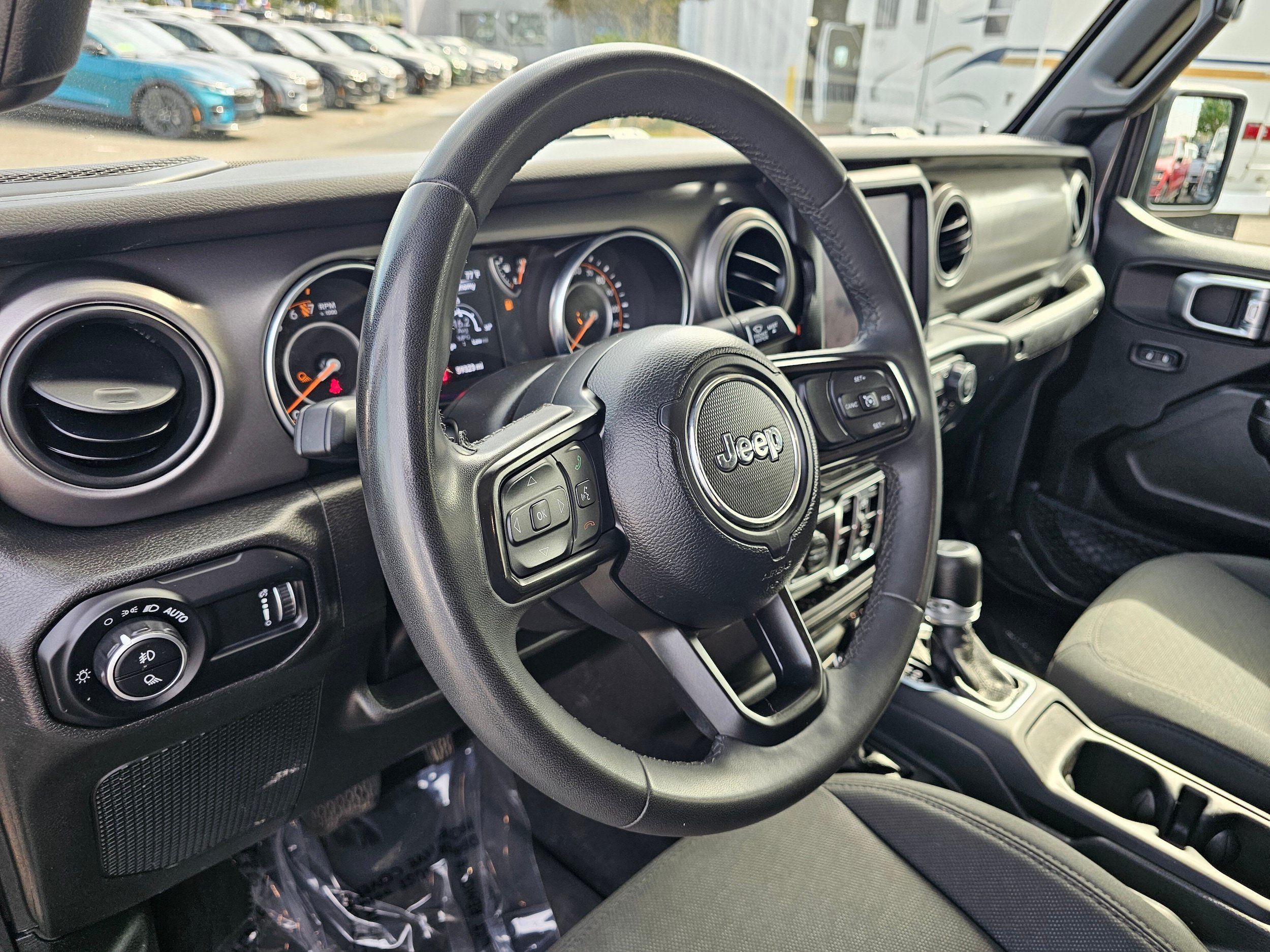 Used 2023 Jeep Gladiator Sport AWD/4WD image 24