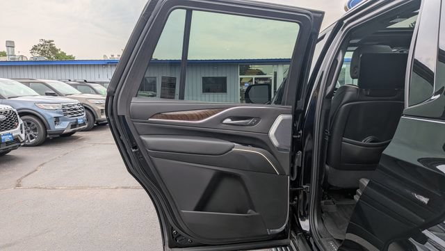 Used 2024 Cadillac Escalade Sport Platinum w/ Heavy-Duty Trailer Package AWD/4WD image 17